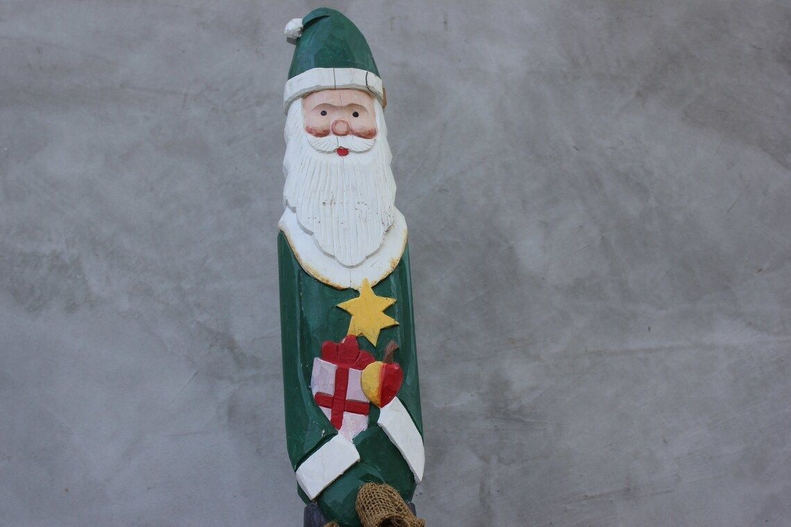Large Santa Claus Statue Christmas Photo Prop Father Frost Wooden Hand Carved Welcome Christmas Figurine Home Decoration photo vinterior