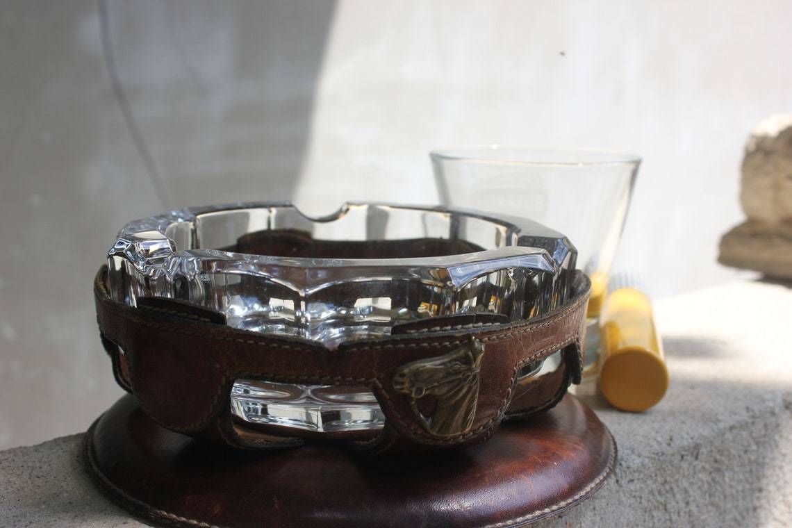 photo furniture Rare Art Deco Leather And Crystal Cigar Smoking Ashtray Italy For Cigar Lounge Or Soothing Area