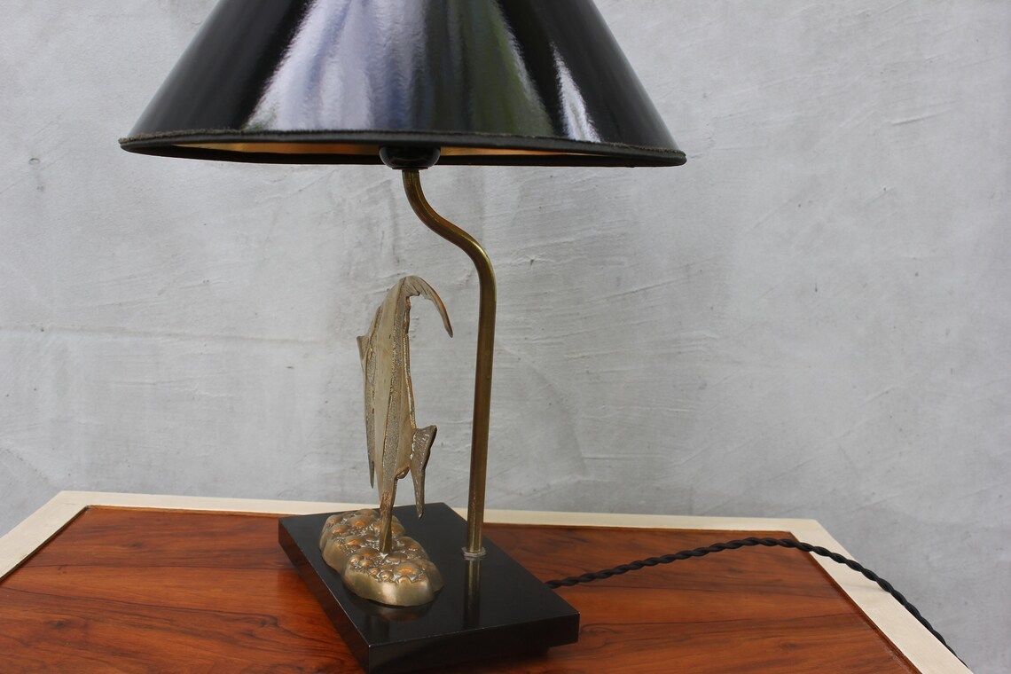 Brass Table Top Lamp Fish Statue Light Exotic Moonfish Sculpture Collectible Desk Lamp photo vinterior