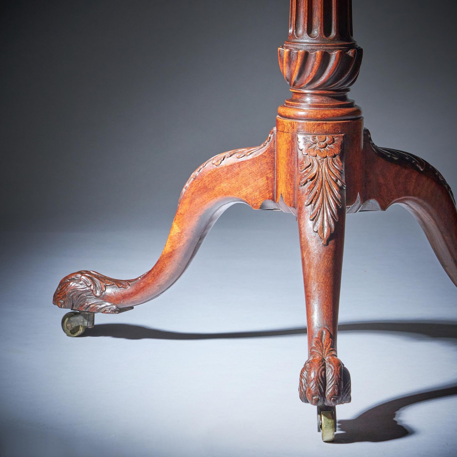 photo furniture Rare 18th Century George III Mahogany Irish Wolf Foot Tripod Table, Circa 1760