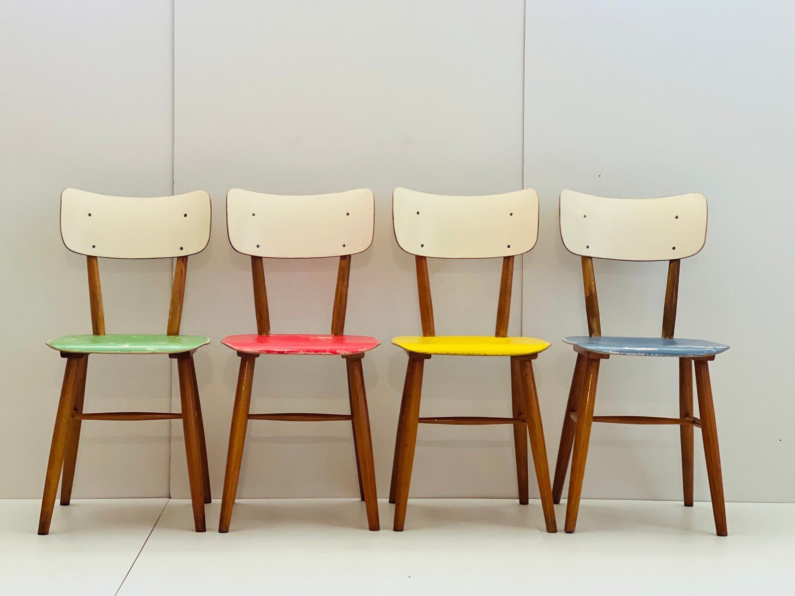 Eetkamerstoelen Van Ton, Ca. Jaren 1960, Set Van 4 photo furniture