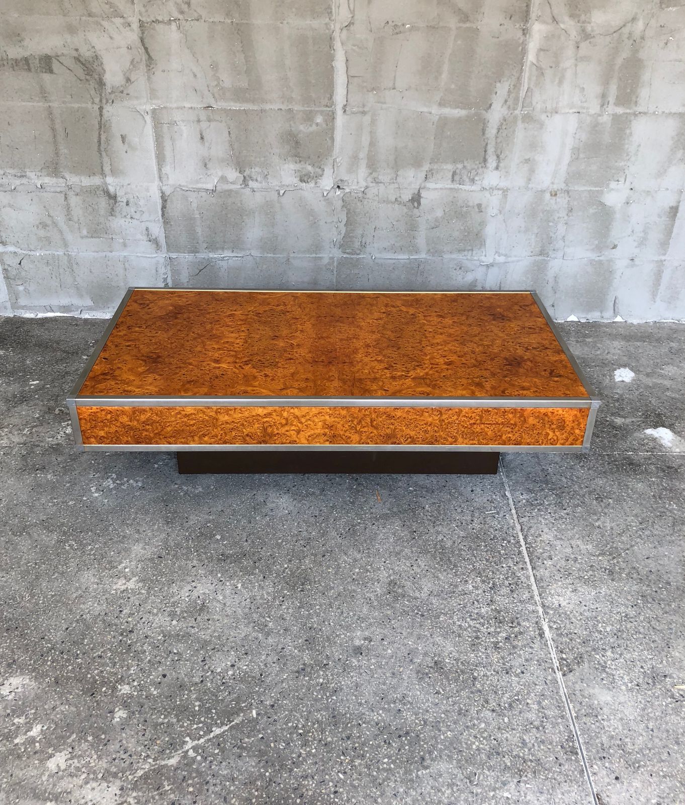 Coffee Table In Burl Maple Milo Baughman, 1970s photo 4620.0