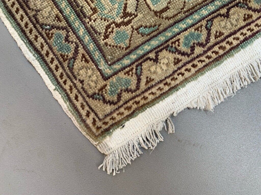 Vintage Turkish Rug 205x120 Cm Shabby Carpet Central Anatolian Medium photo vinterior