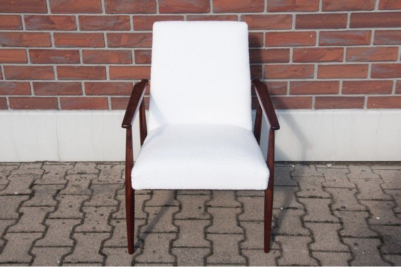 photo vintage Lisek 300 190 Armchairs, Designed By H. Lis, Poland, 1960s. After Renovation.
