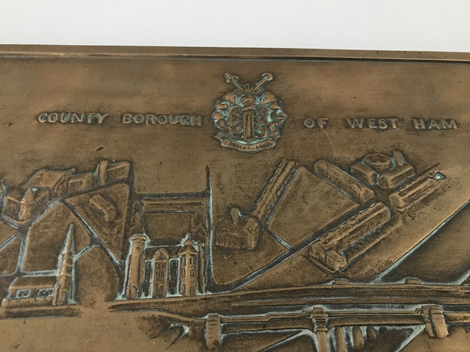 County Borough Of West Ham (London ) Brass Plaque Presented In 1933. photo vinterior