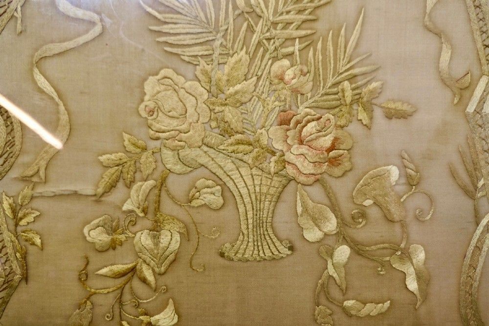 Victorian Hand Embroidered Silk And Mahogany Fire Screen photo Home Fixtures