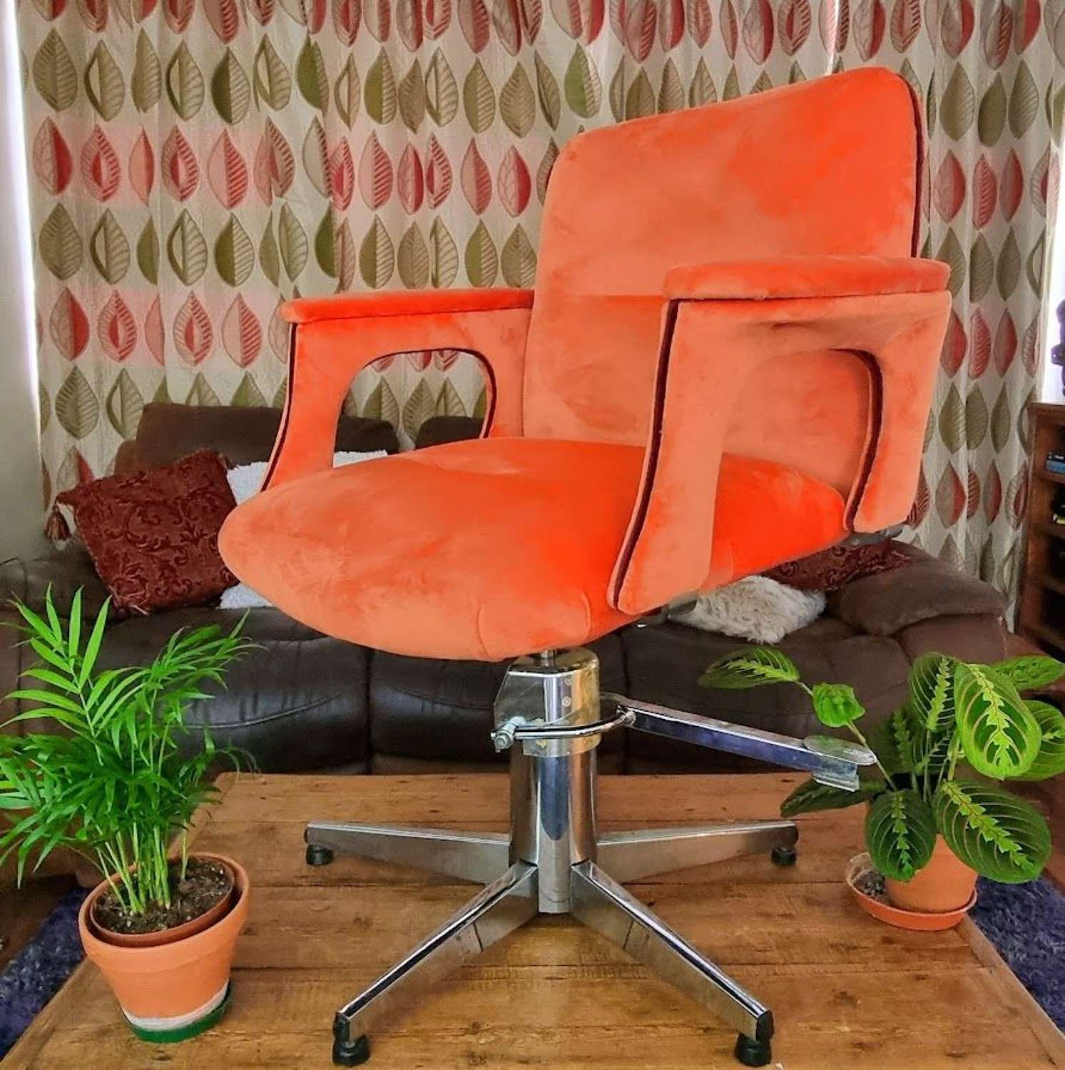 Vintage Re Purposed Hydraulic Salon Chair photo Furniture