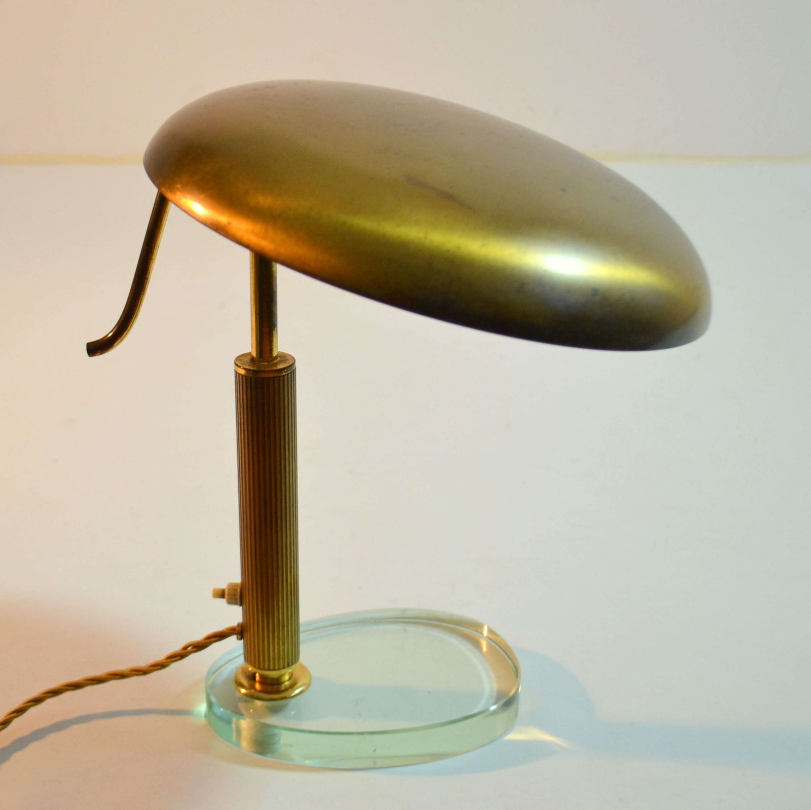 Modernist Desk Lamp Attr. Pietro Chiesa For Fontana Arte In Brass photo vinterior