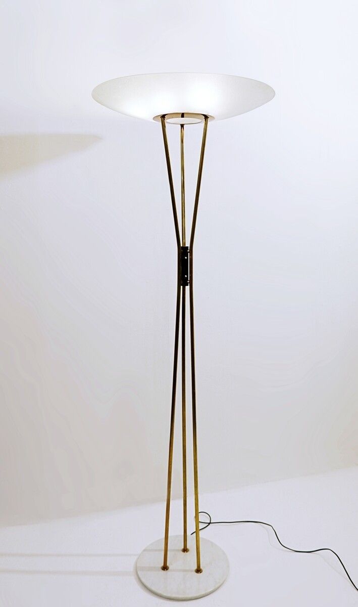 Mid Century Modern Floor Lamp By Gaetano Sciolari For Stilnovo