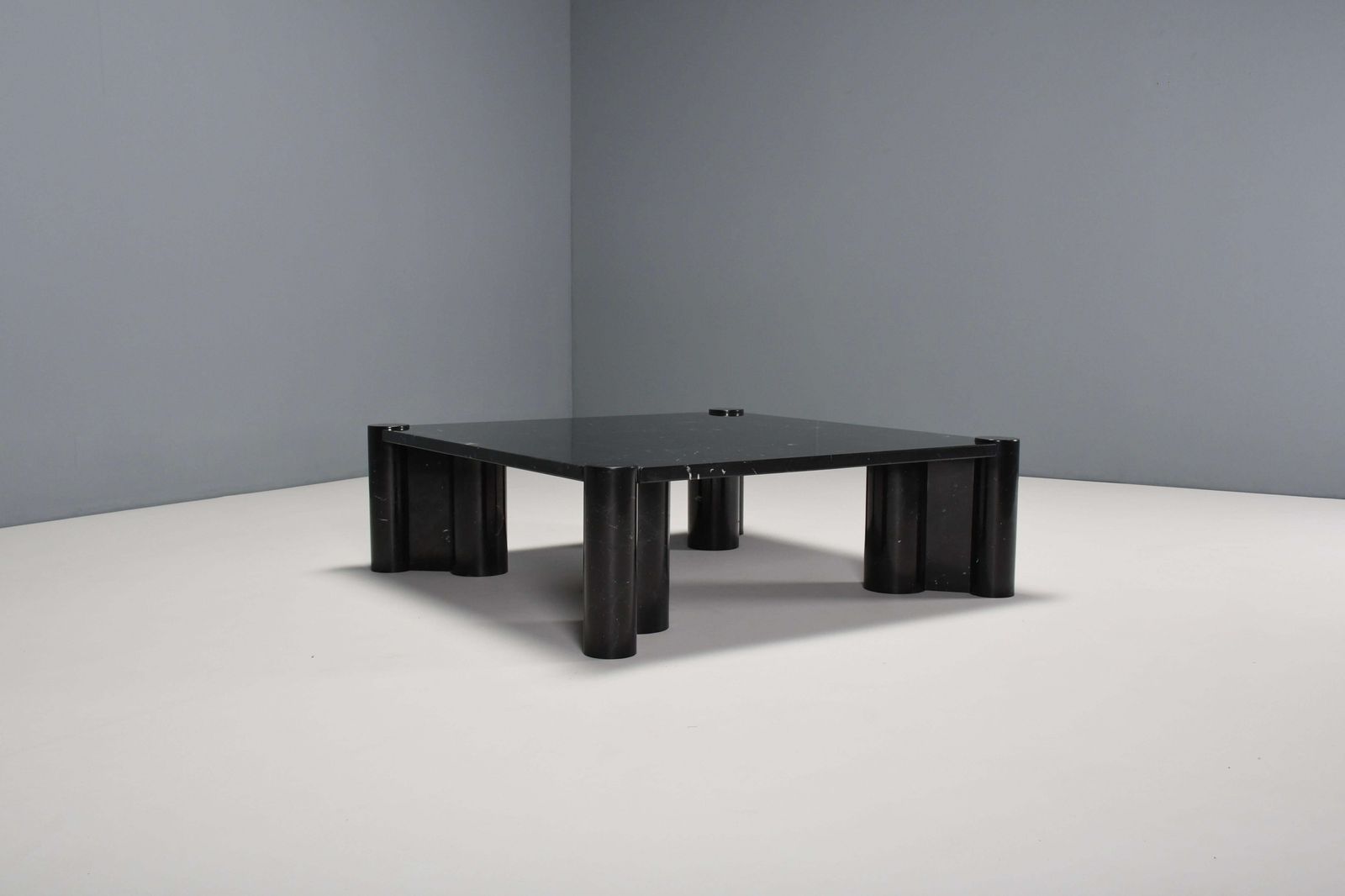 Impressive Jumbo Coffee Table By Gae Aulenti For Knoll International, Italy 1965 photo for sale