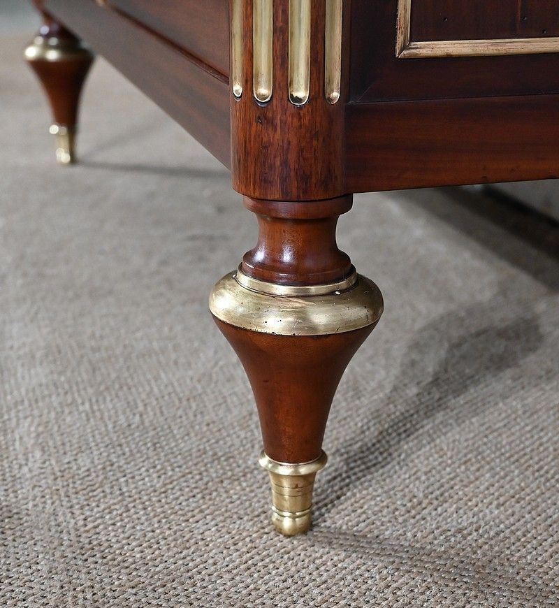 photo vinterior Mahogany Bookcase, Louis XVI Style – 19th Century