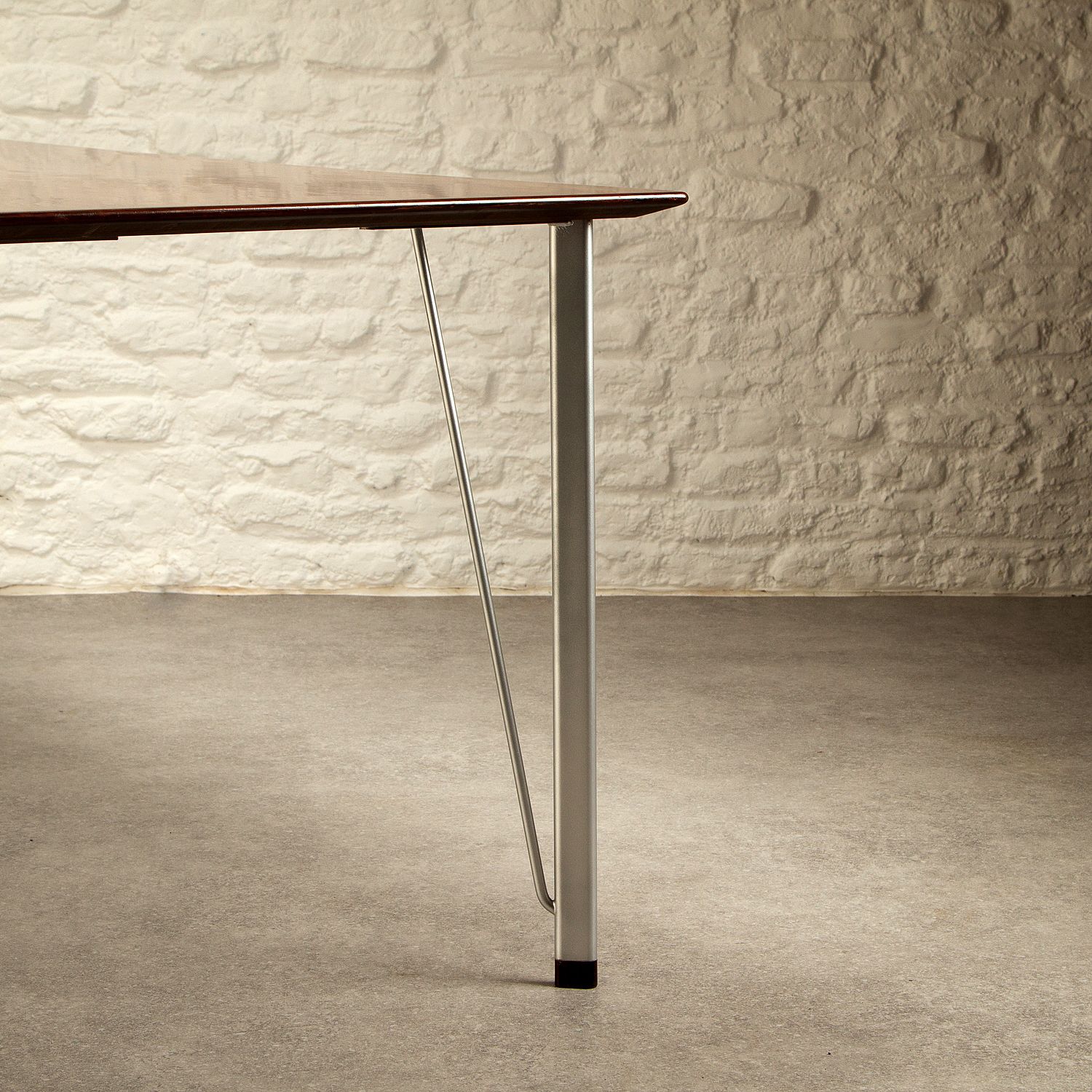 Model 3605 Desk In Rosewood By Arne Jacobsen For Fritz Hansen, Denmark, 1960s photo vinterior