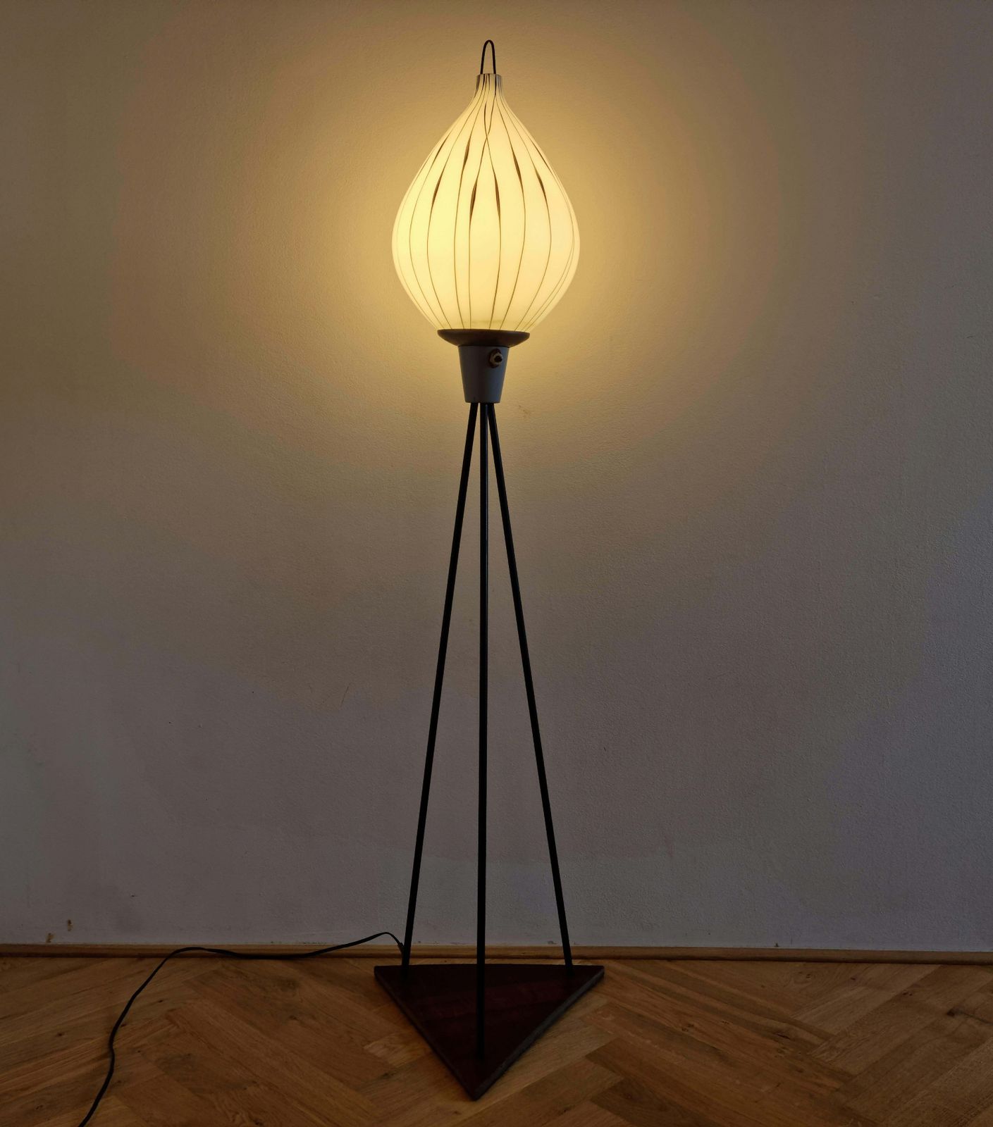 Midcentury Rare Tripod Floor Lamp photo buy
