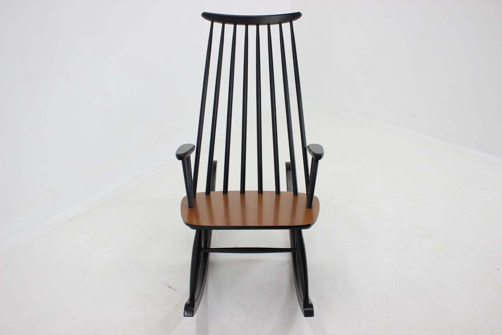 1960s Varjosen Puunjalostus Beech Rocking Chair, Finland photo 808.0