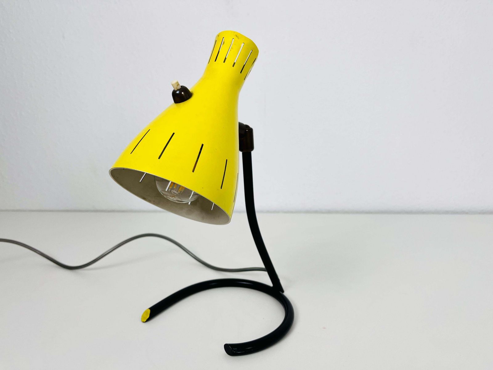 Italian Table Lamp In The Style Of Stilnovo 1960s Italy photo 809.0