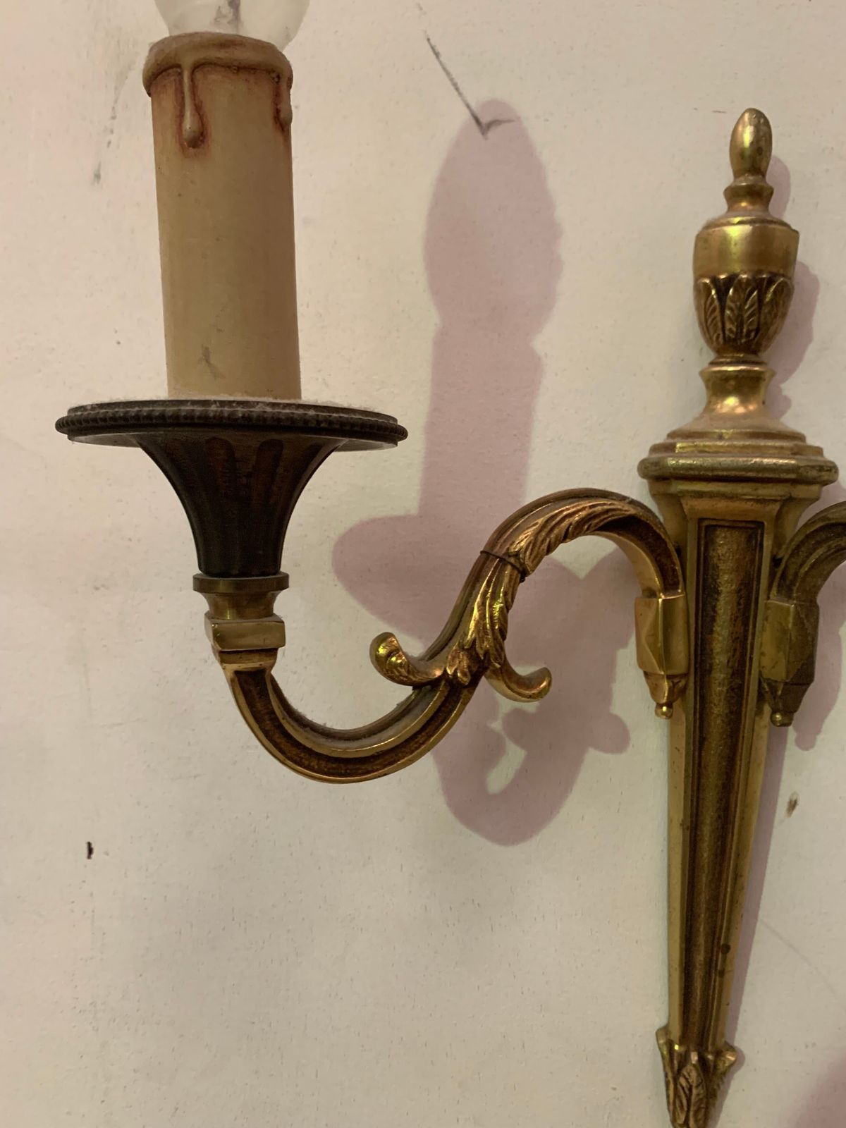 photo furniture Pair Of Louis XV Style Sconces In Gilded Bronze XX Century