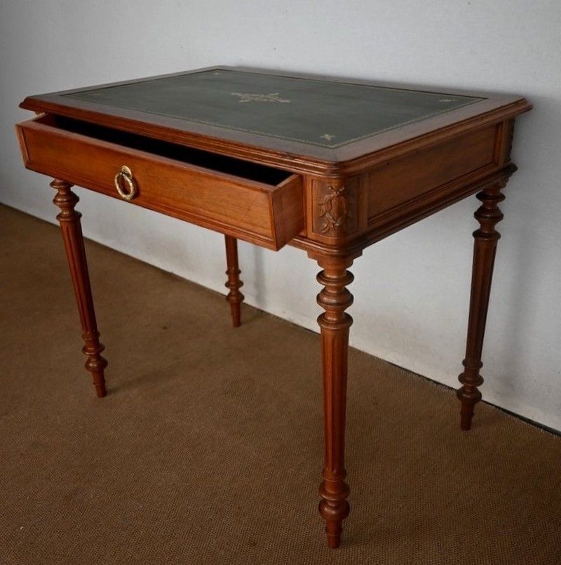 Small Mahogany Desk, Louis XVI Style – 1900 photo Furniture