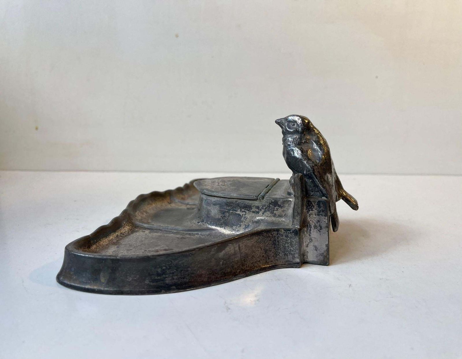 Antique Kayserzinn Pewter Inkwell With Lovebirds  German 1910s photo vinterior