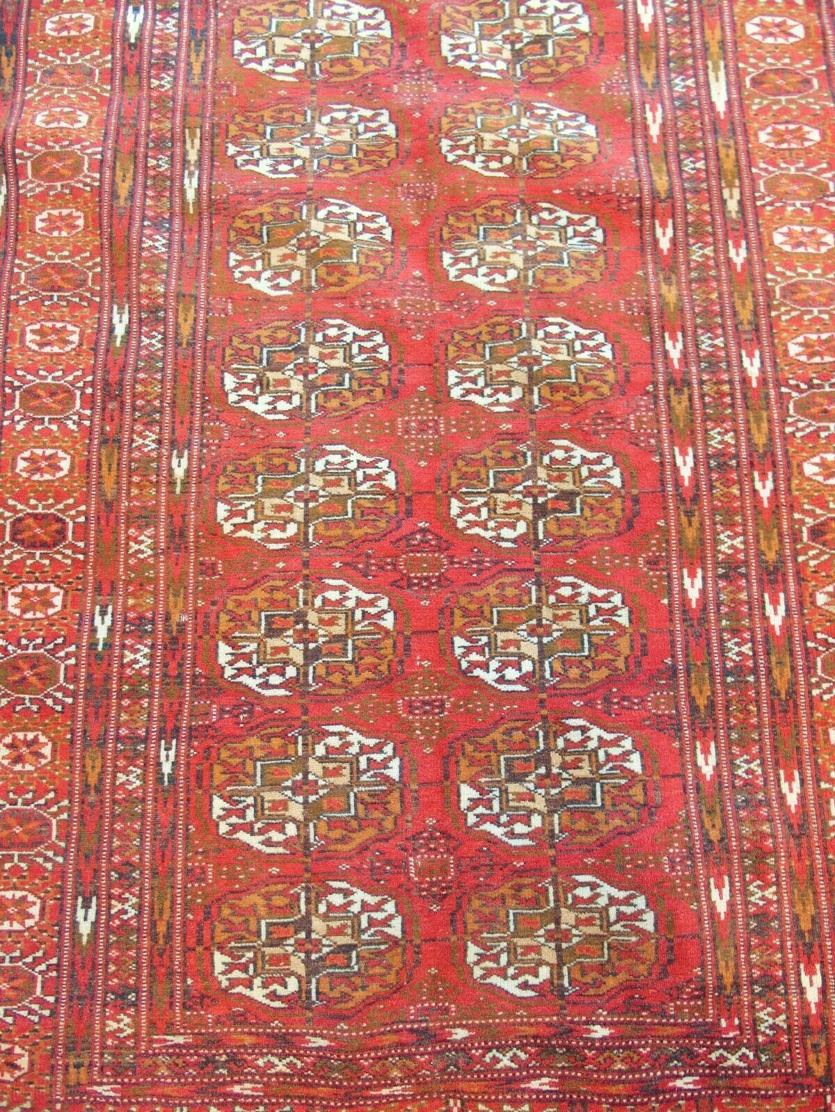 Antique Tekke Turkman Carpet, 1920s photo vinterior