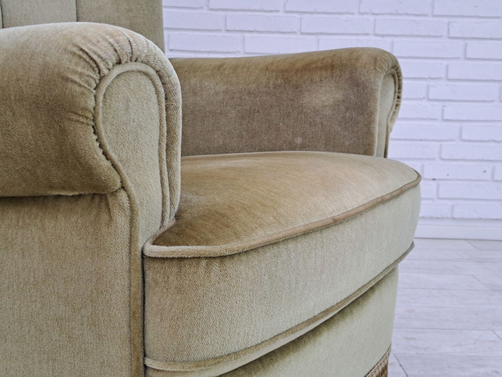 80s, Danish Velour Chair, Original Condition, Beech Wood photo vinterior
