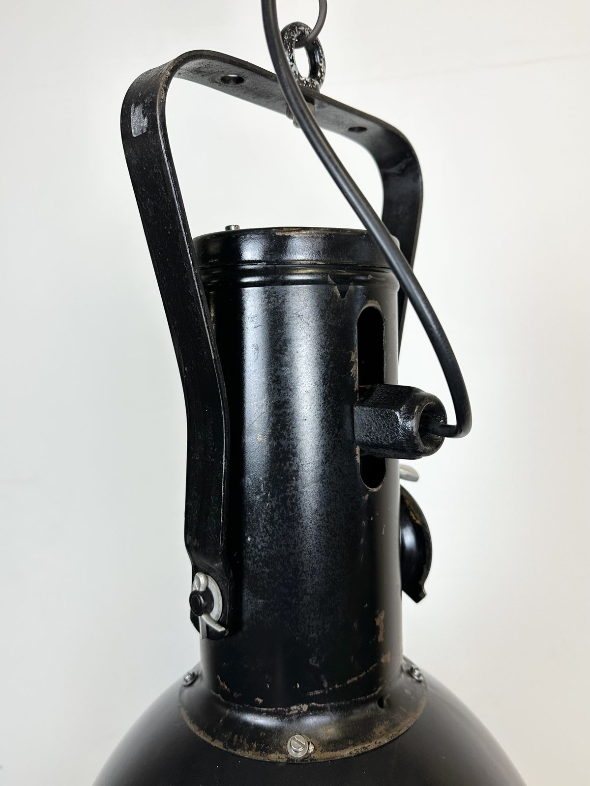 photo vinterior Industrial Black Enamel Factory Spotlight With Convex Glass Cover, 1960s, 5x