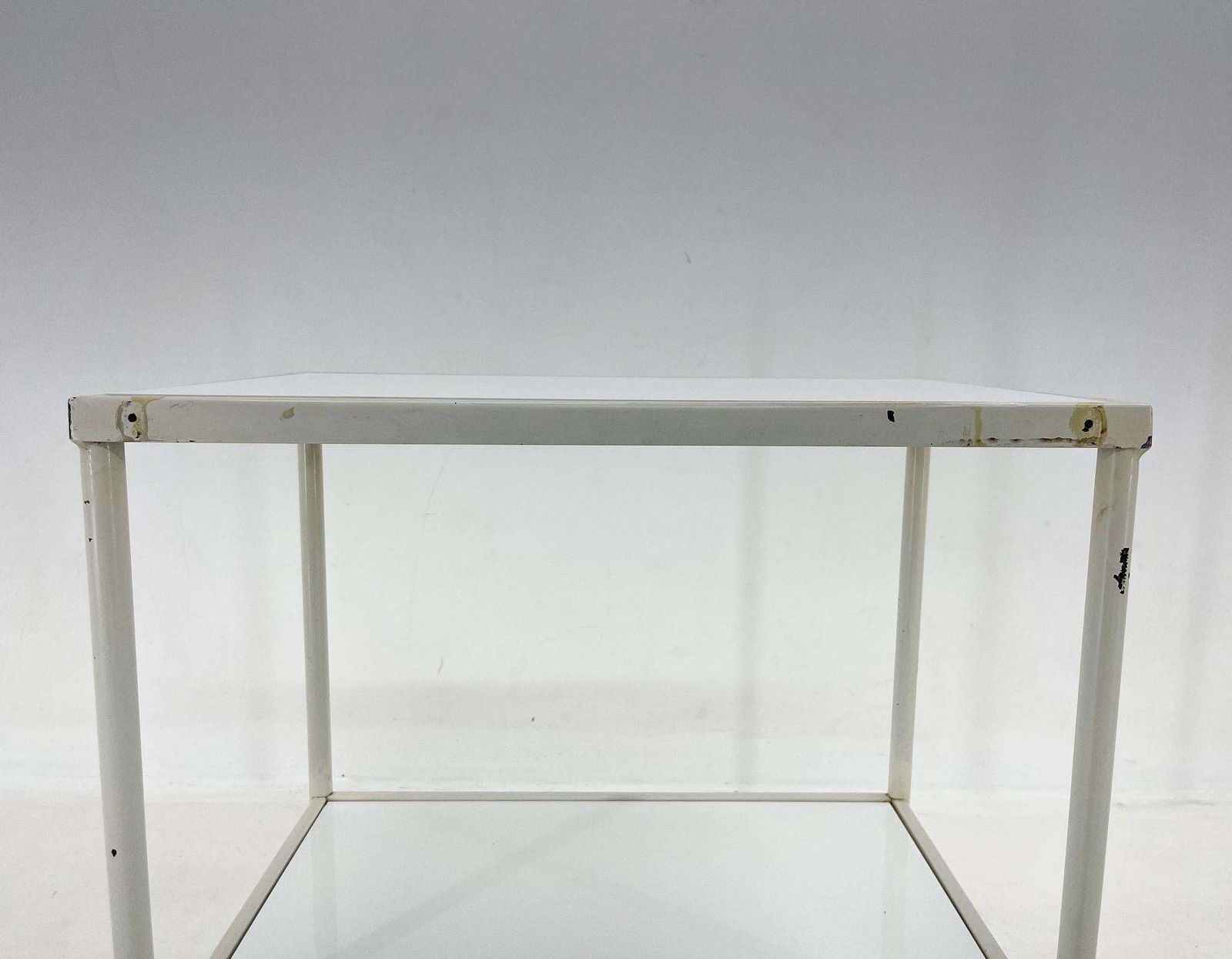 photo furniture 1950's Hospital Table / Trolley On Wheels With Opaxite Glass