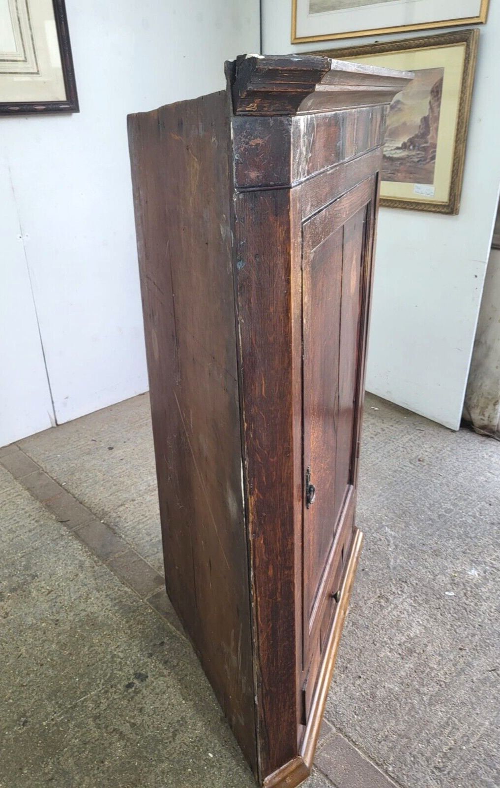photo furniture Antique Georgian Oak Large Corner Cabinet Drawer Curved Shelves Cupboard