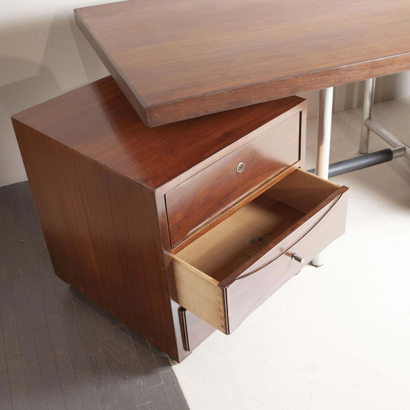 Italian Mid Century Walnut Desk From The Sixties photo vintage