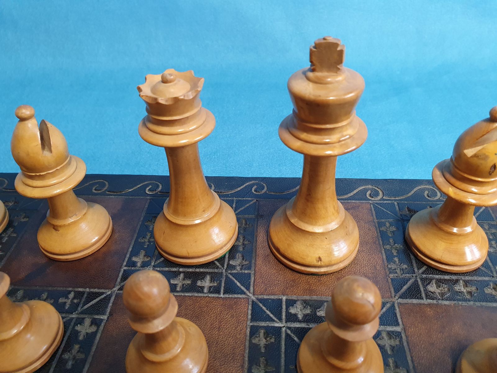 Turn Of The Century Chess Set With Leather Board photo 485.0