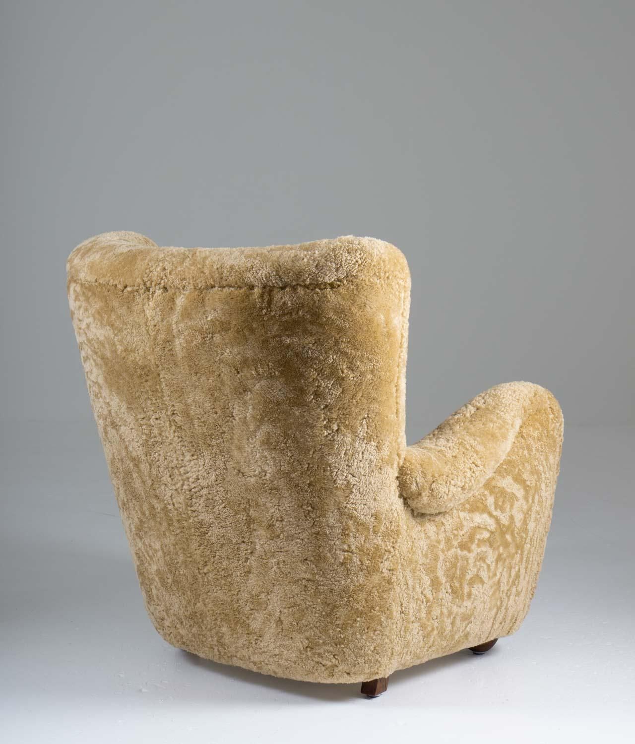 Scandinavian Mid Century Lounge Chair In Sheepskin photo 7565.0