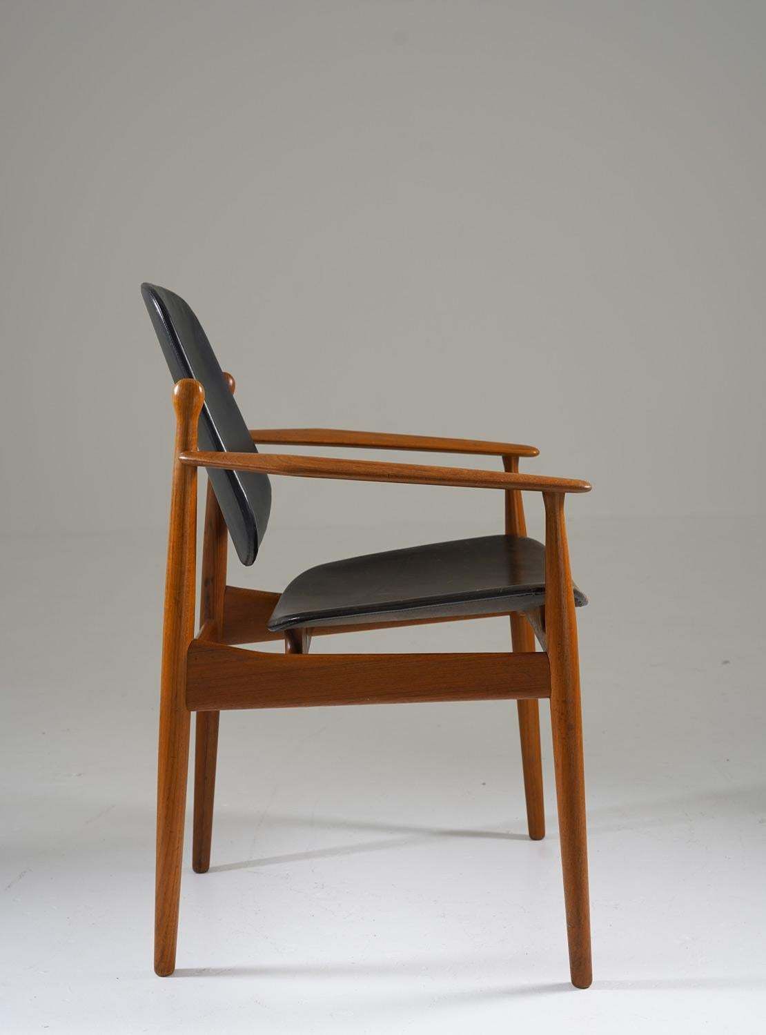 Danish Teak And Leather Chair By Arne Vodder For France & Daverkosen photo 2314.0