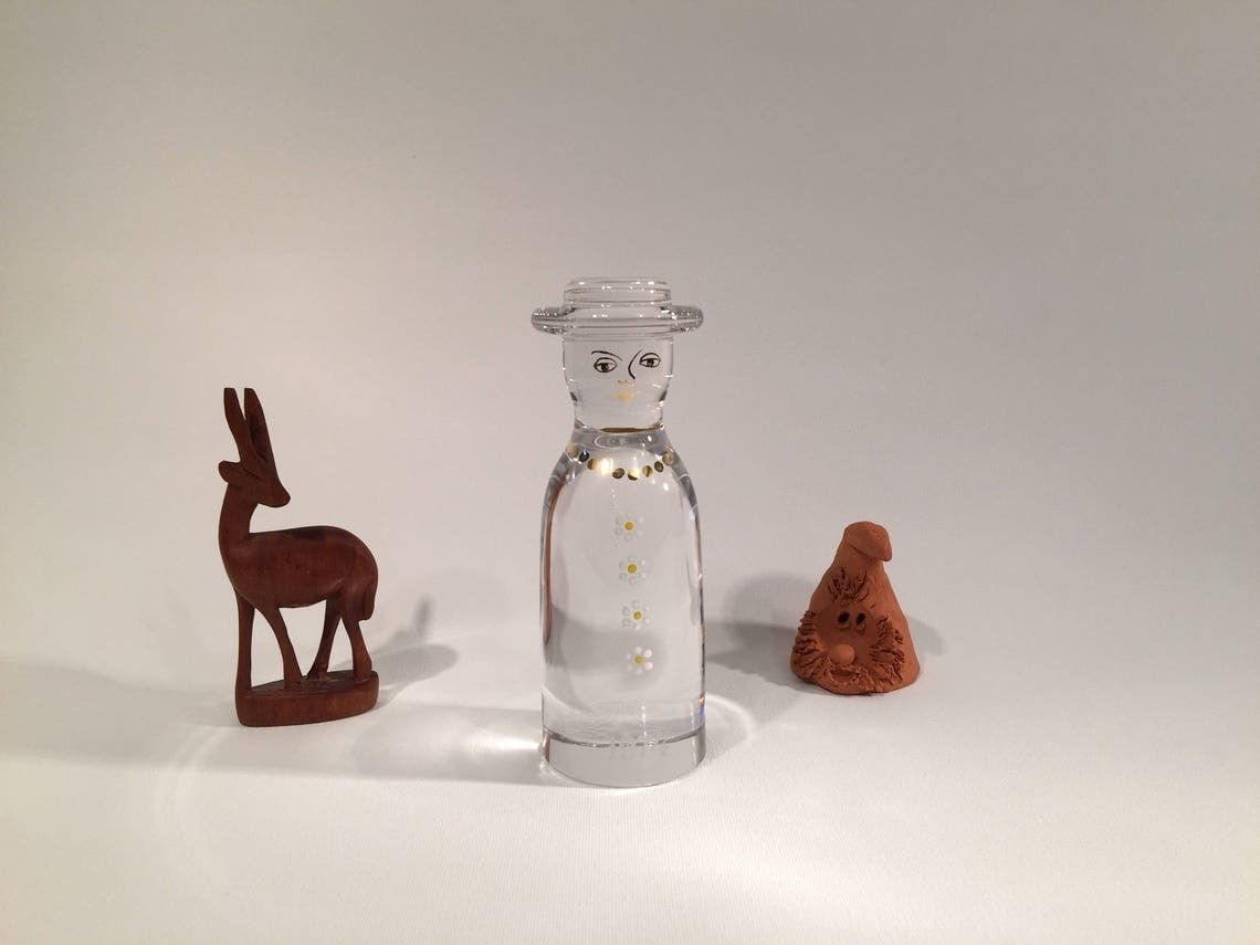 Aunt Rosie Crystal Figurine From The Swedish Glassworks Kosta By Ann & Goran Warff In 1974, Scandinavian Modern