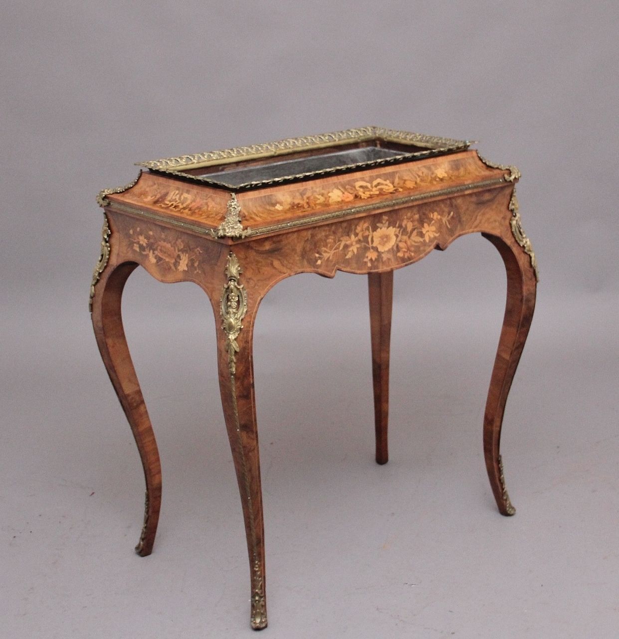 2850.0 19th Century Burr Walnut And Marquetry Jardiniere photo