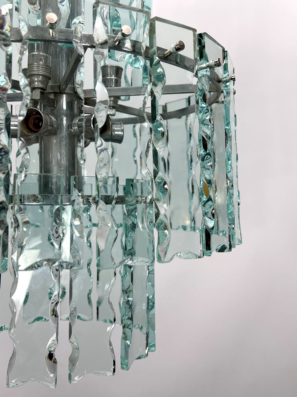 Fontana Arte Style, Italian Cut Glass Chandelier By Zero Quattro. 1970s photo vintage