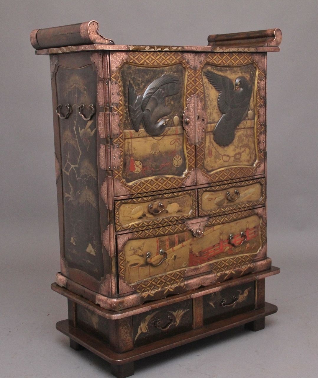 19th Century Japanese Gilt Lacquered Cabinet photo for sale