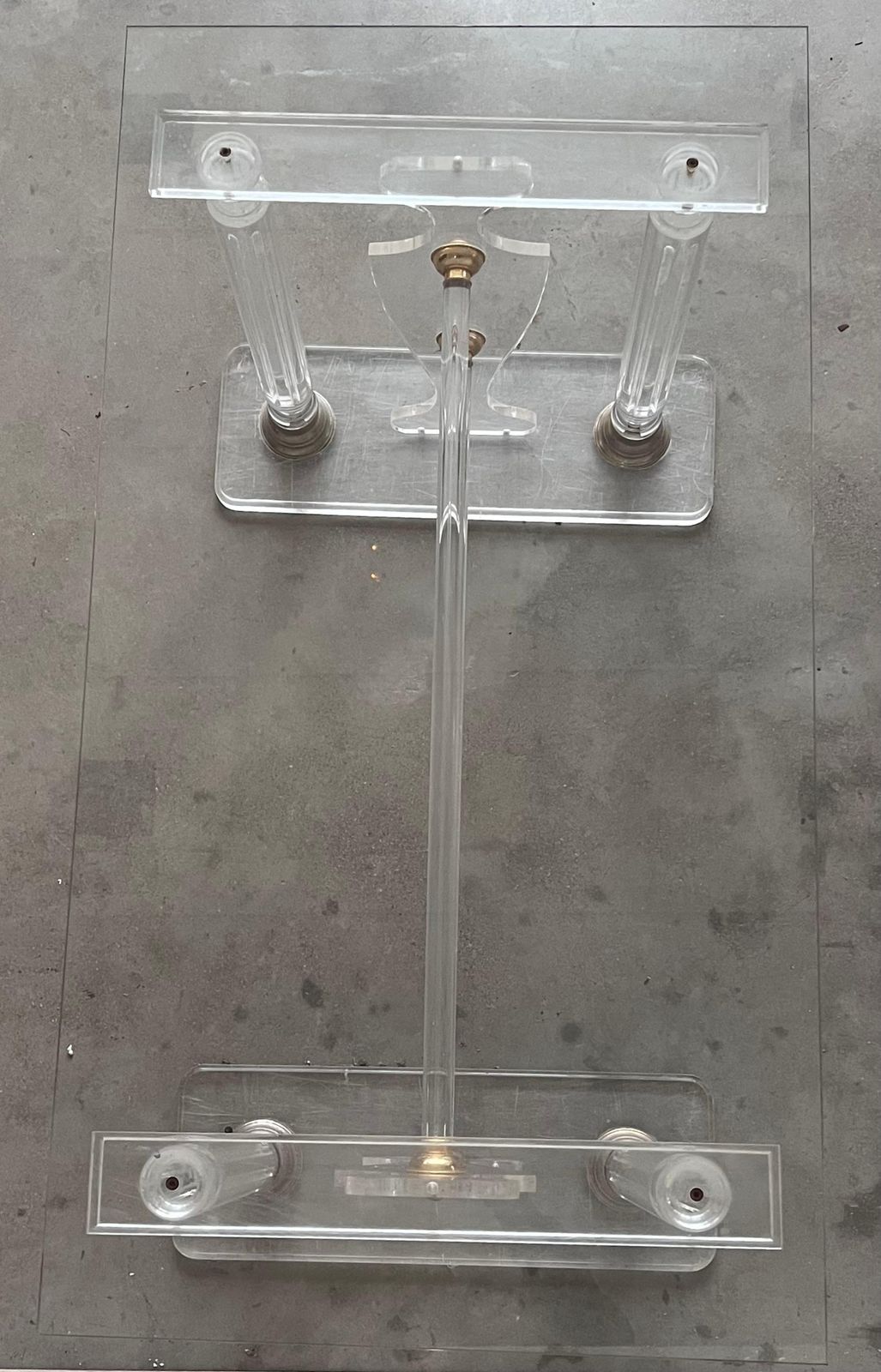 photo furniture Console ou table à manger en Lucite, dans le style de Karl Springer