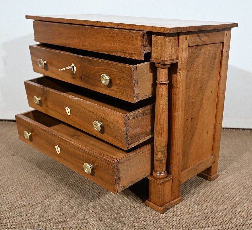 1987.9 Master's Chest Of Drawers In Solid Walnut, Empire Period, Early 19th Century photo
