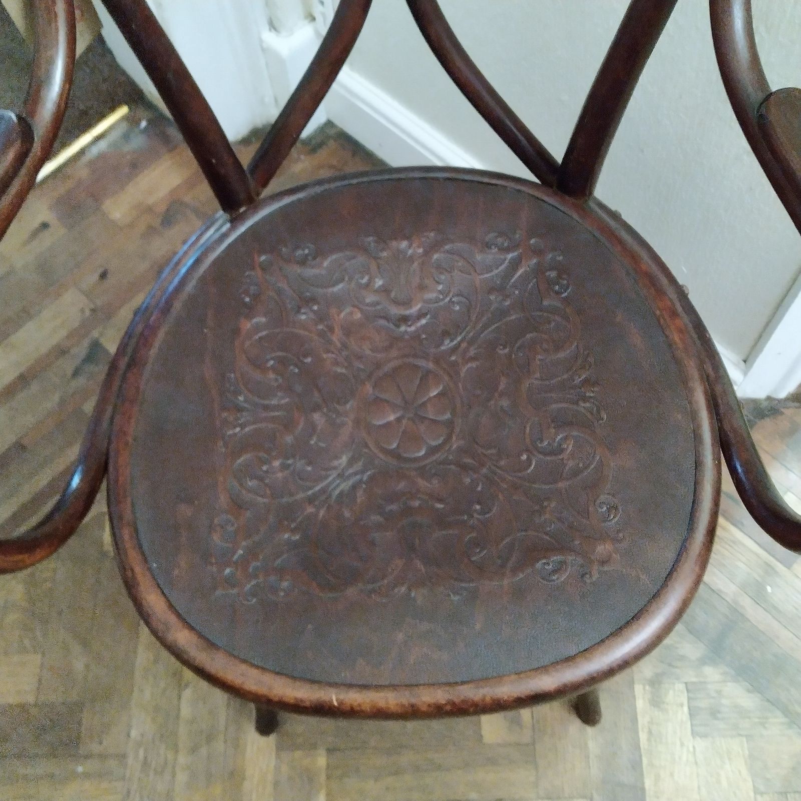 C1880 Thonet Bentwood "Angel" Chair   Type "19 1/2" Embossed Wood Seat, Original Stamp And Label photo vinterior