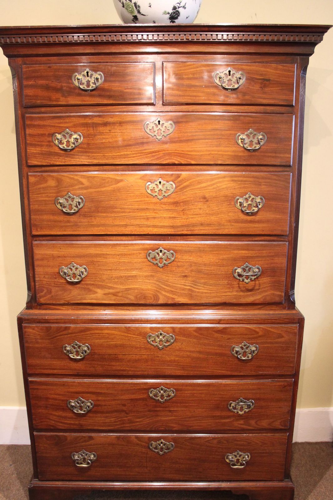 photo furniture 18thc. Mahogany Chest On Chest