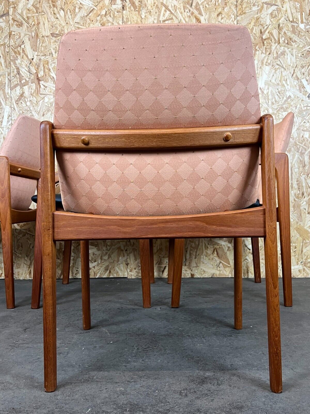 photo vinterior Teak Dining Chair Henning Kjaernulf Korup Stolefabric