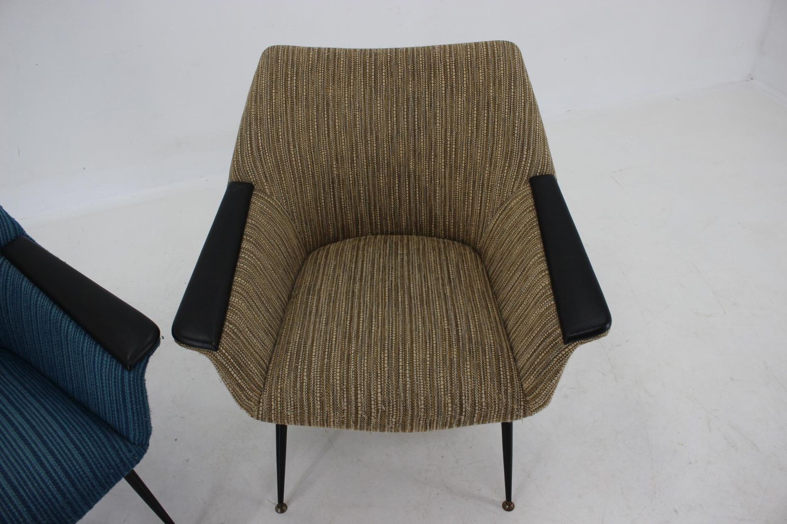 photo vintage 1960s Pair Of Armchairs ,Italy