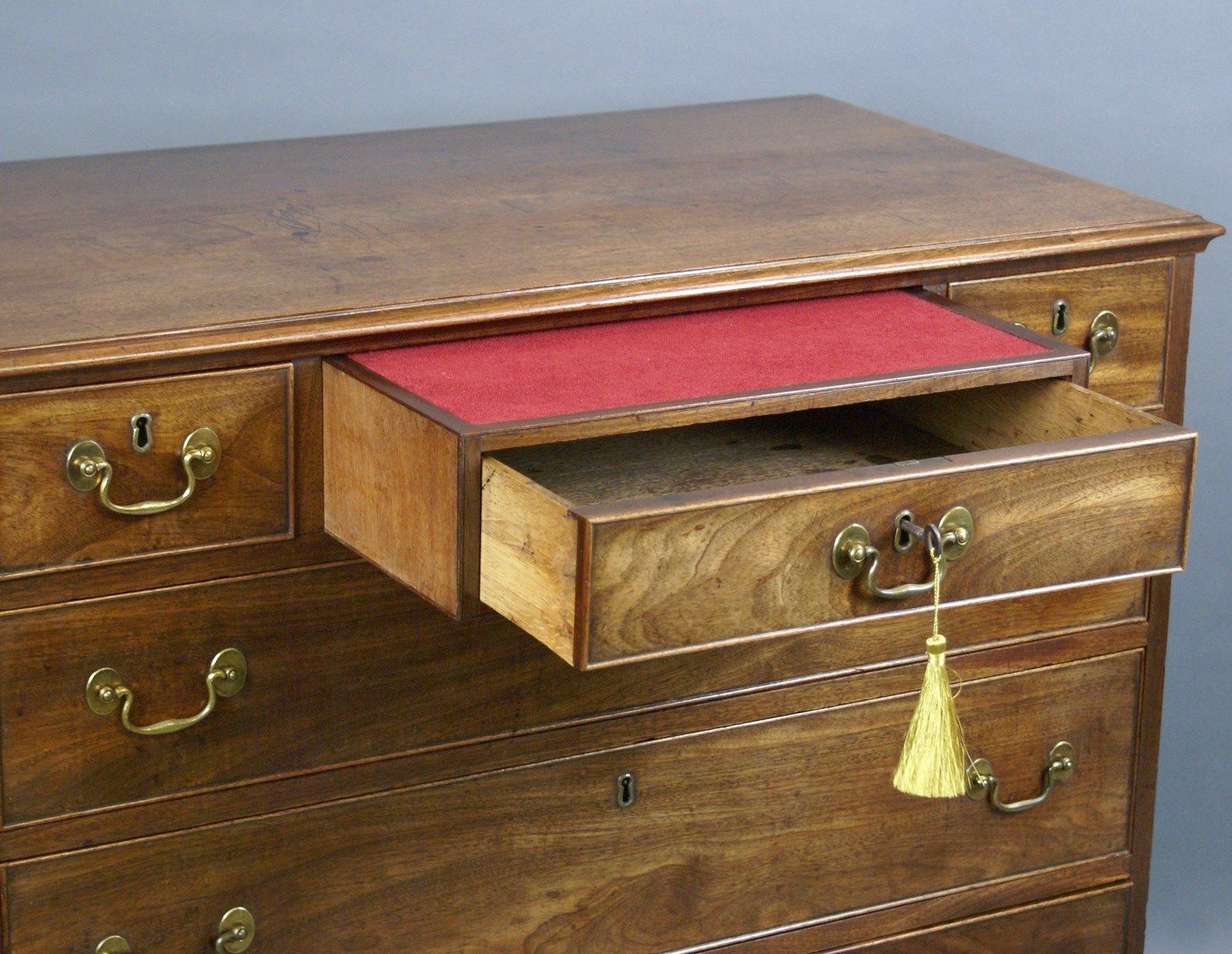 An Unusual Georgian Mahogany Chest Of Drawers photo 2850.0