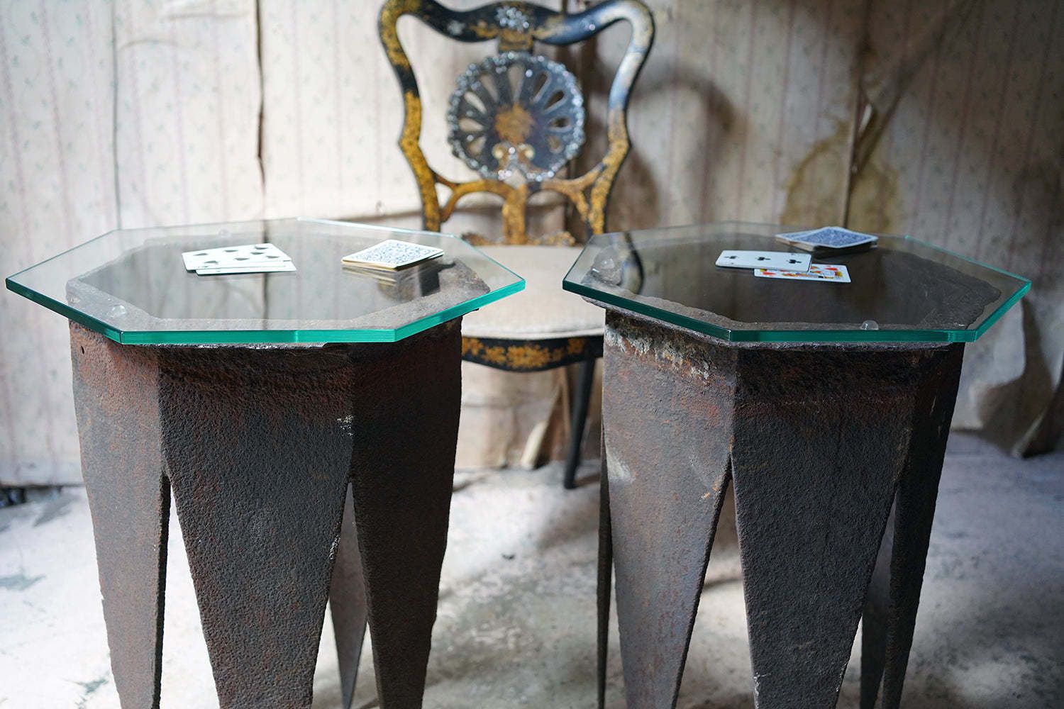 photo vintage A Pair Of Early 19thc Cast Iron Chimney Tops As Side Tables