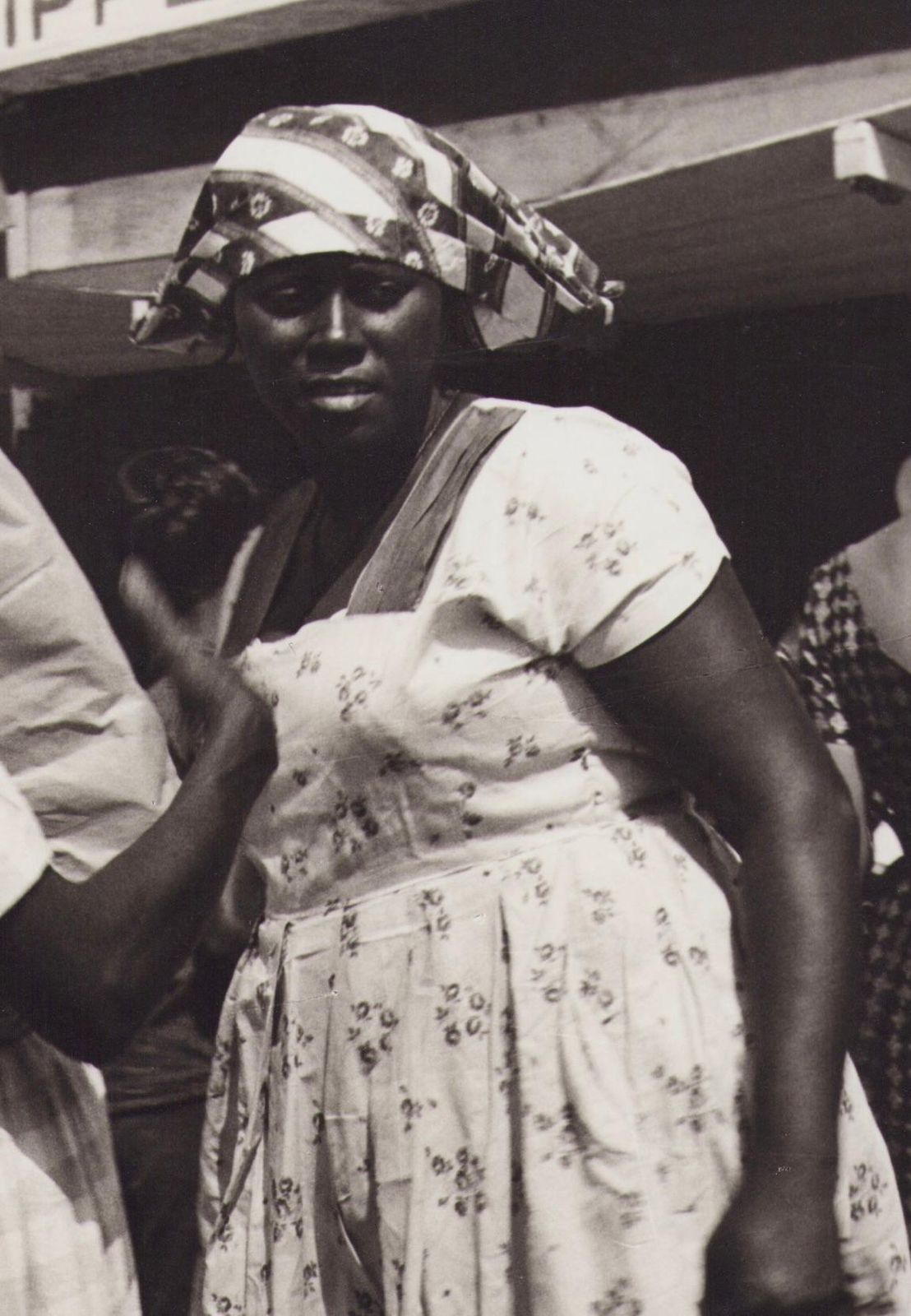 Hanna Seidel Suriname, Market, Woman, Black And White Photograph, 1960s, 29.3 X 24 Cm Ca. 1960s photo furniture