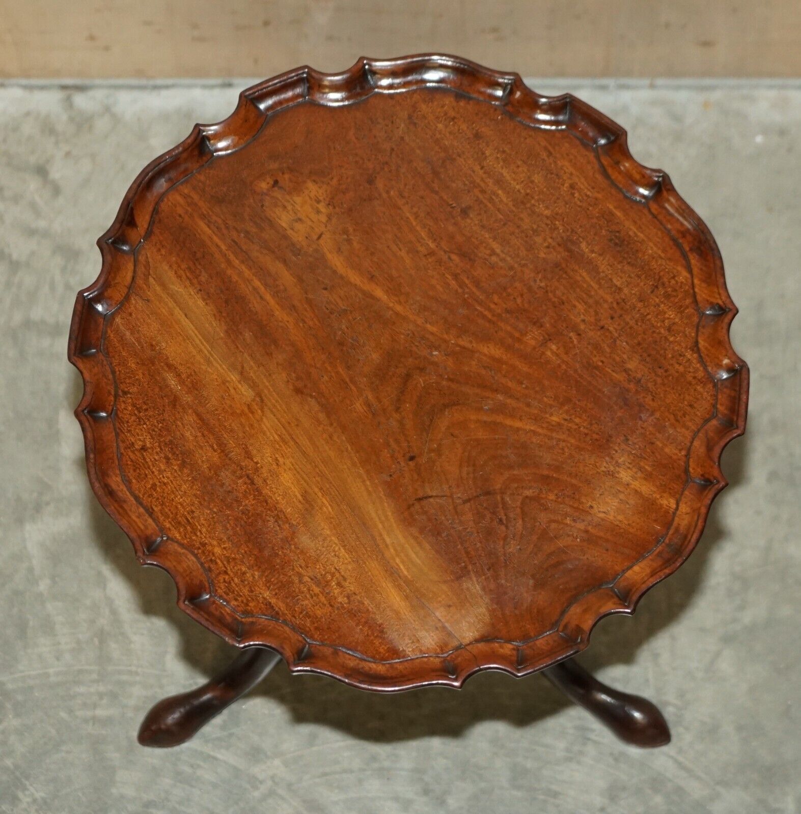 Furniture Exquisite Cir 1860 Antique Flamed Mahogany Pie Crust Side End Lamp Tripod Table photo