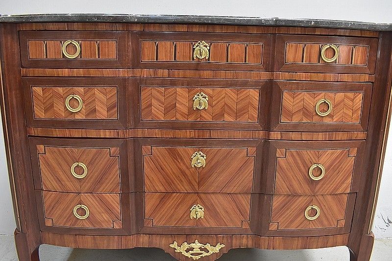 photo furniture Chest Of Drawers In Marquetry Transition Louis XV / Louis XVI – 1st Part 19th Century