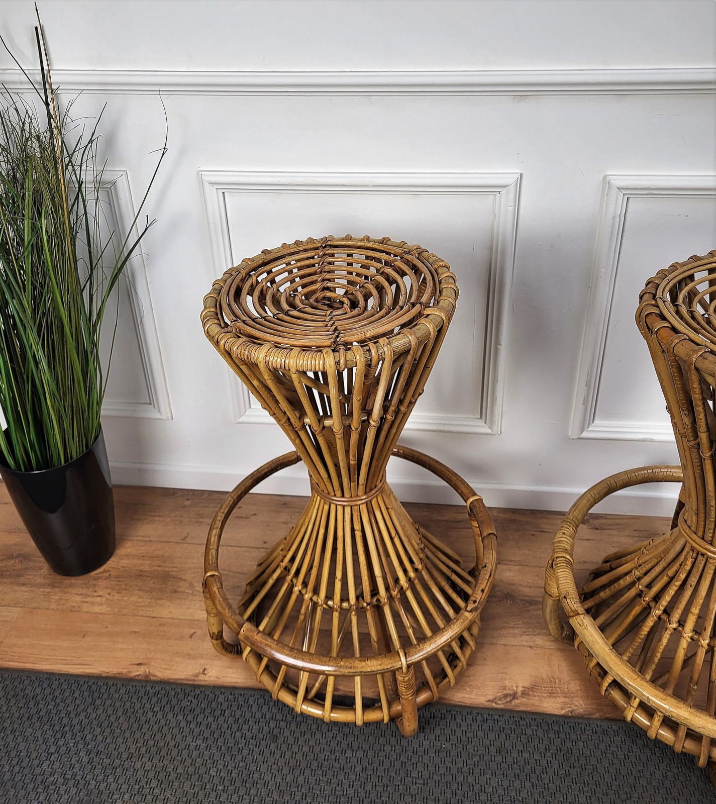 Pair Of 1960s Italian Bamboo Bohemian French Riviera Round Bar Stools Chairs photo for sale