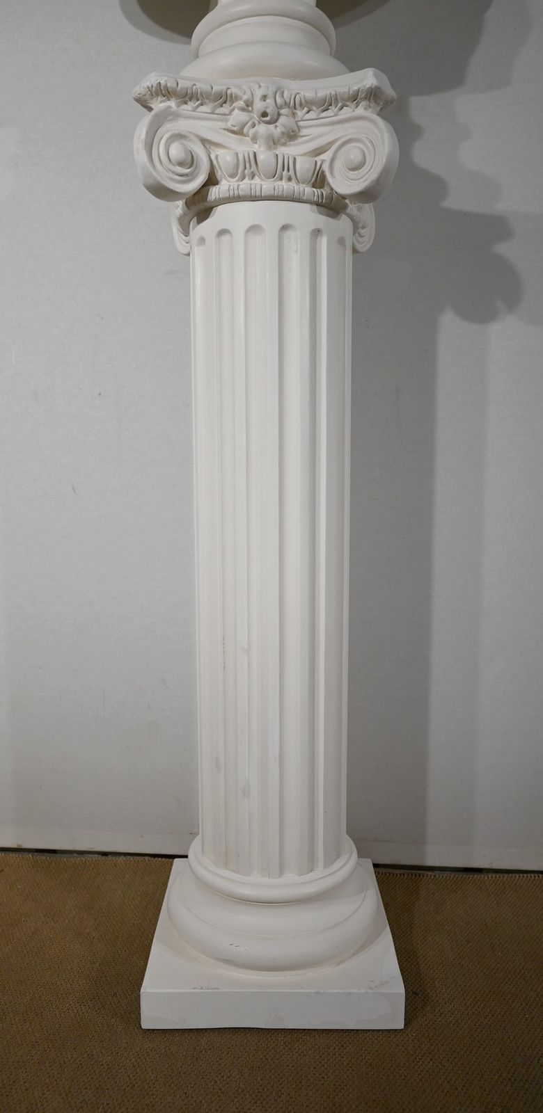 photo vinterior Bust Of Antinoüs On Column Set   Late 19th Century