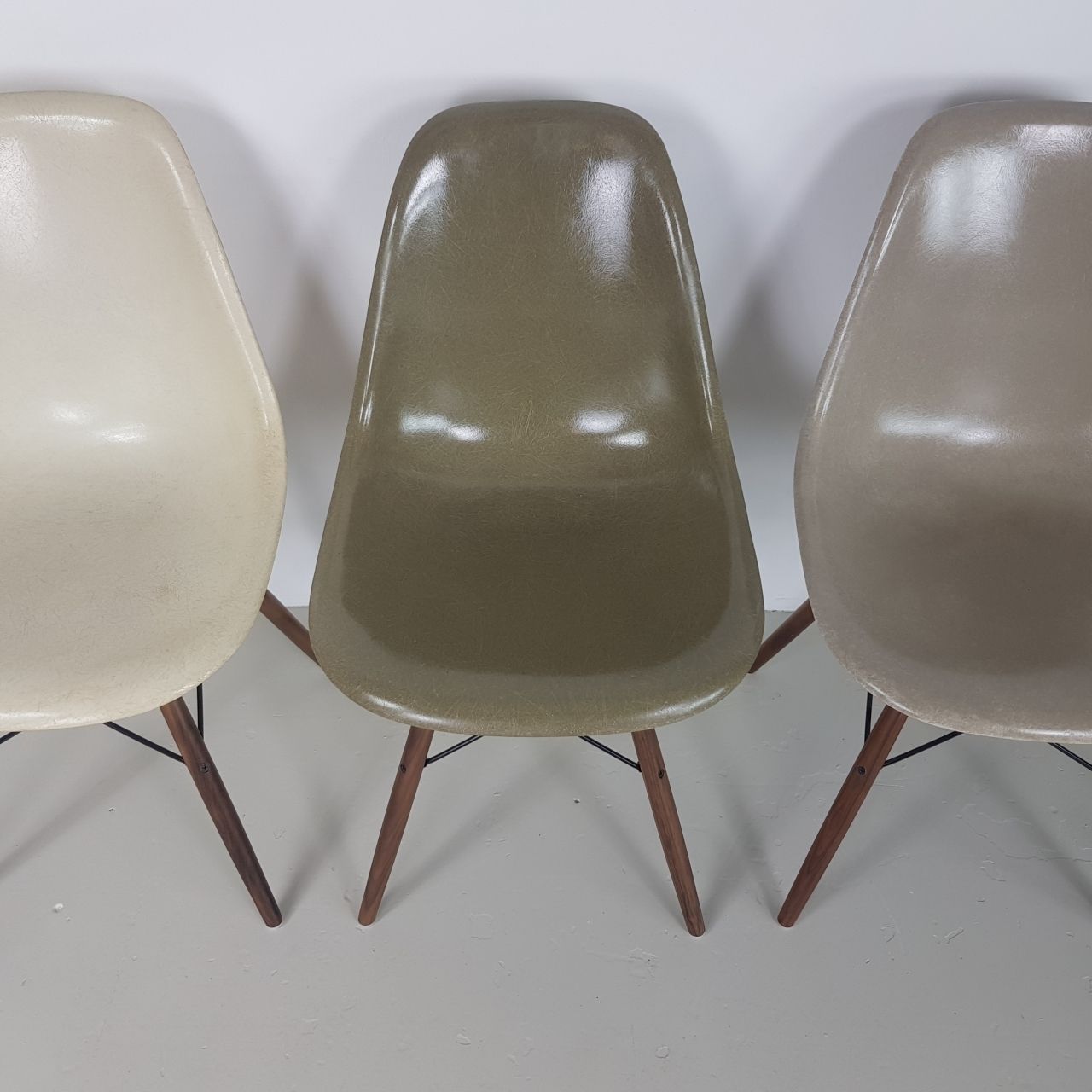 Eames Herman Miller Dsw Side Chairs In Greys   Umber / Grey / Greige / Parchment photo for sale
