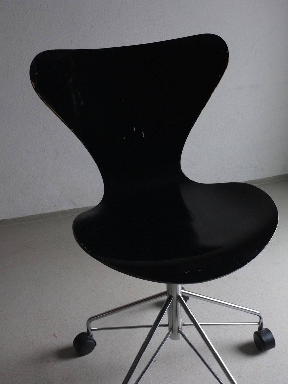 3117 Black Swivel Desk Chair By Arne Jacobsen | Fritz Hansen | Metal Plywood | 1 Of 3 | Vintage photo buy